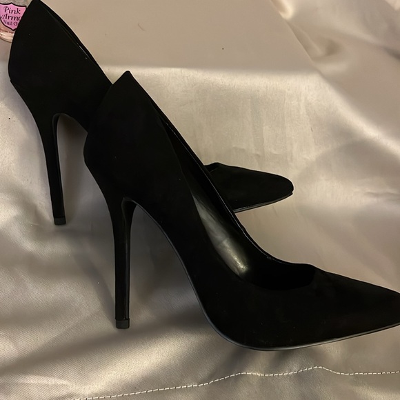 Cathy Jean black suede pointed toe pumps size 7.5 - Picture 10 of 12